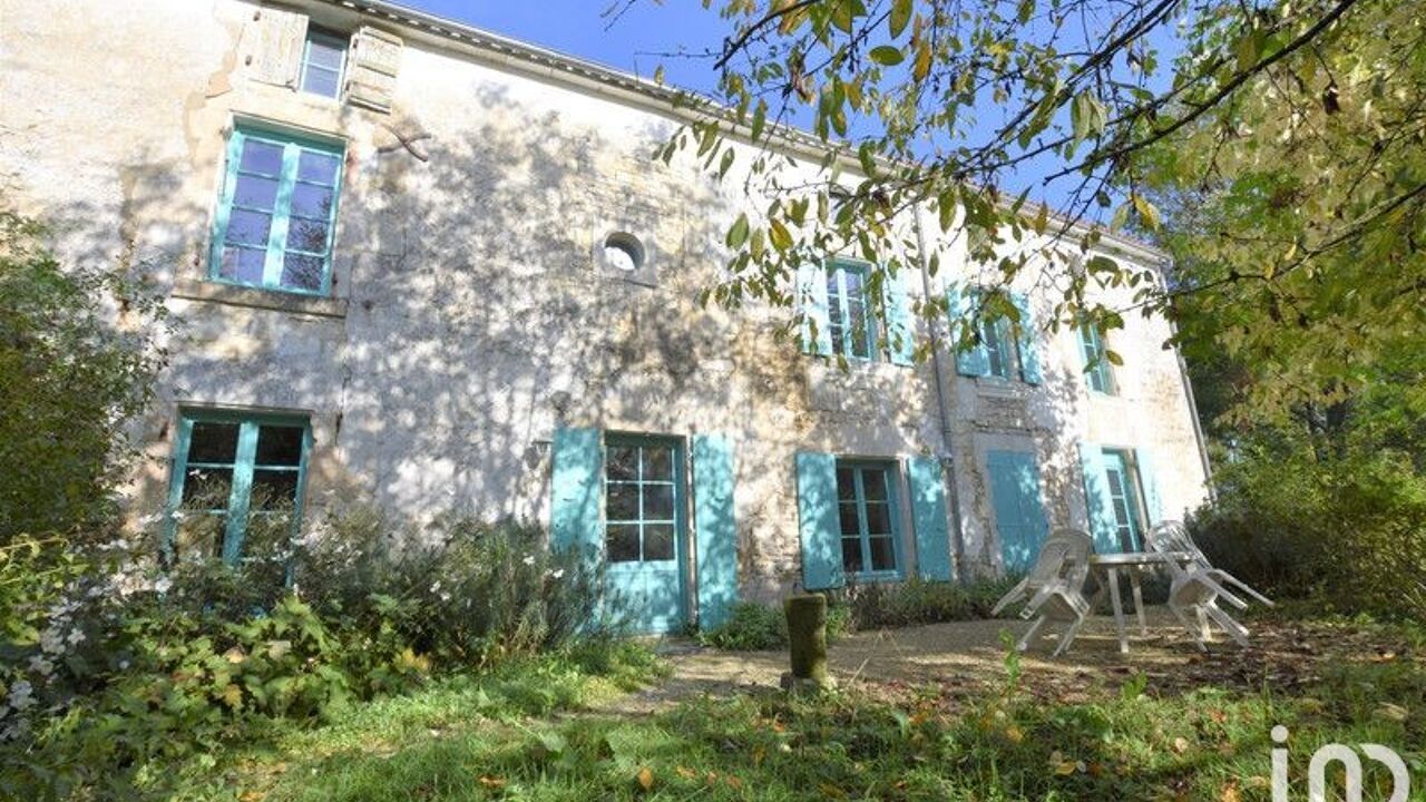 maison 6 pièces 220 m2 à vendre à Marsais (17700)