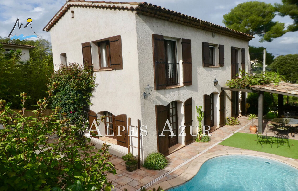 maison 5 pièces 106 m2 à vendre à Cagnes-sur-Mer (06800)