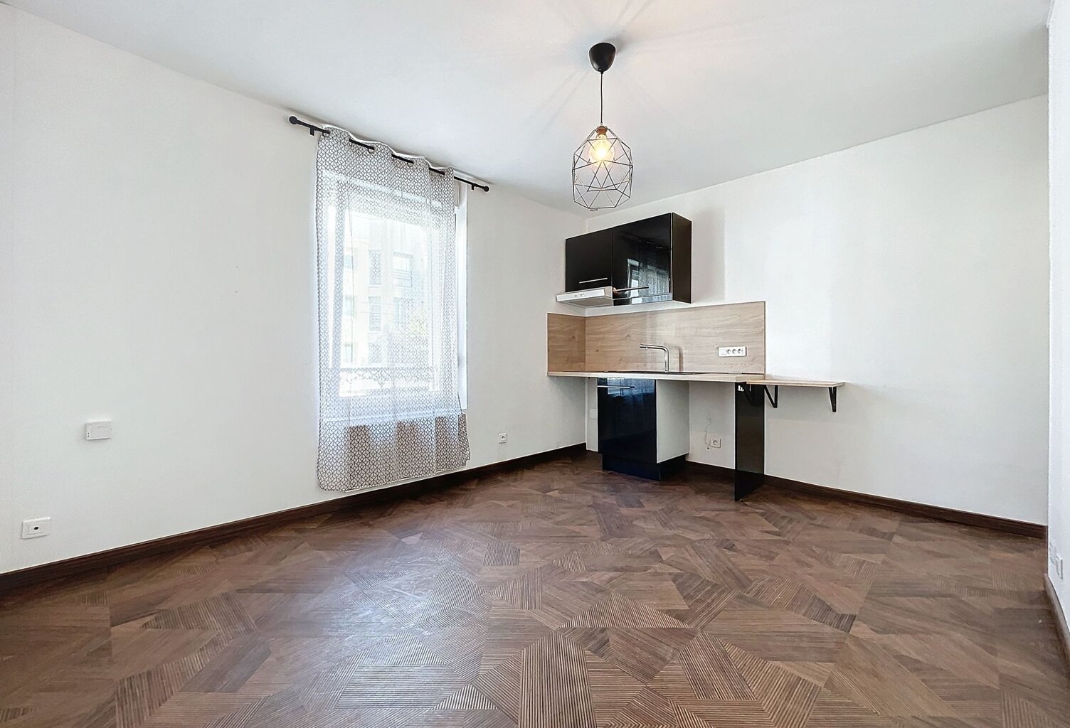 STUDIO À VENDRE SECTEUR AVENUE DE LAON — photo 1