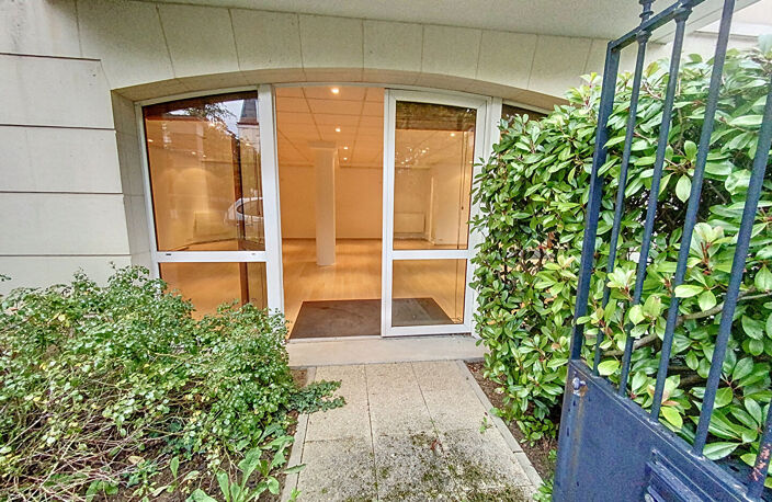 Local d'activité Saint Maur Des Fosses de 70 m² SECTEUR-LE PA... — photo 2