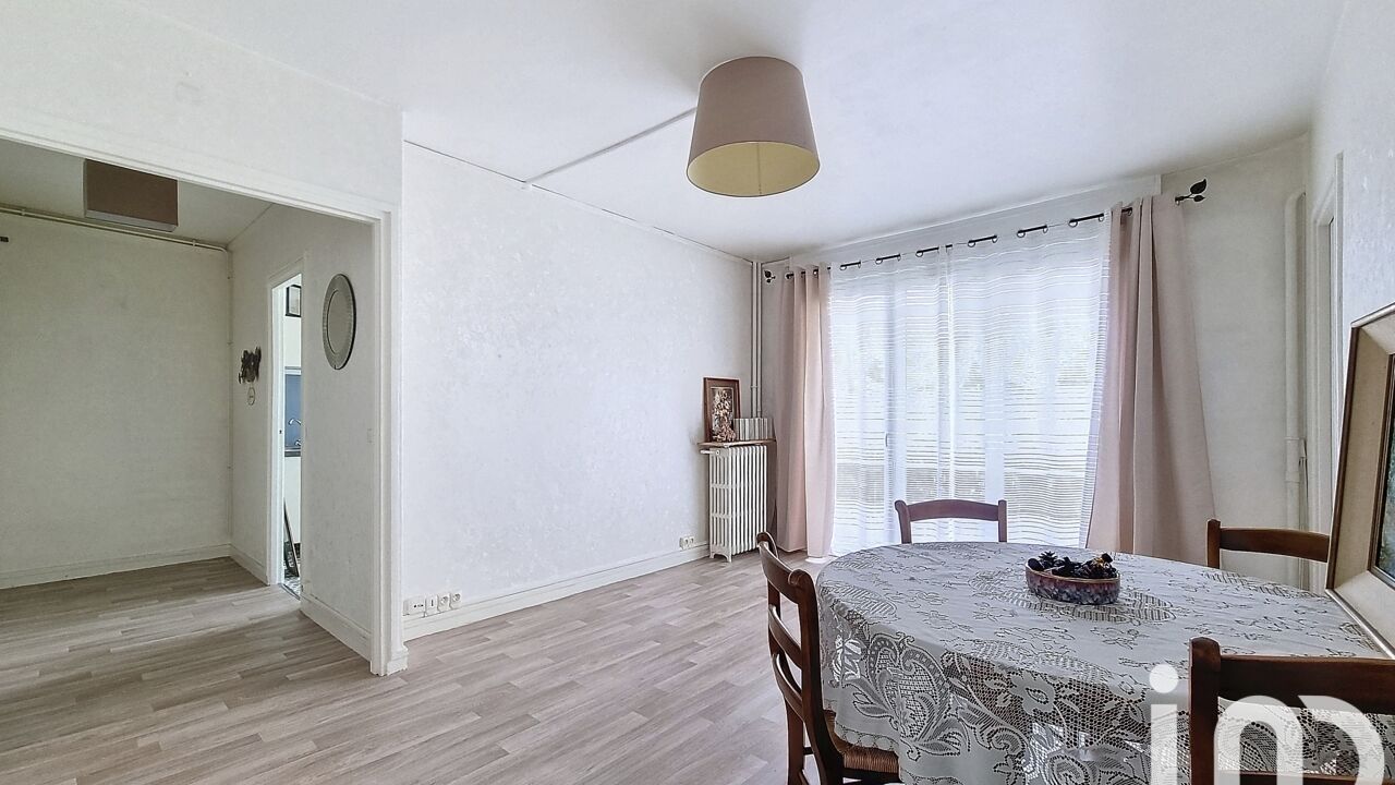 appartement 3 pièces 56 m2 à vendre à Ris-Orangis (91130)