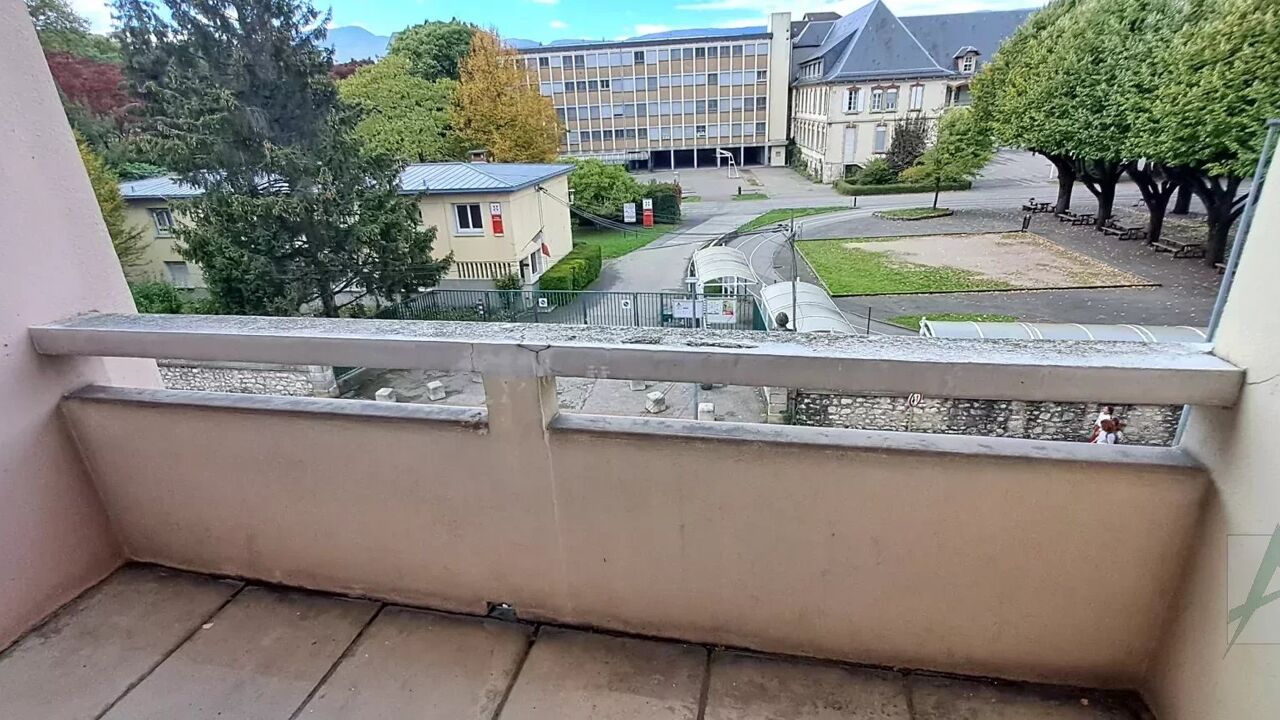 appartement 3 pièces 86 m2 à louer à Chambéry (73000)