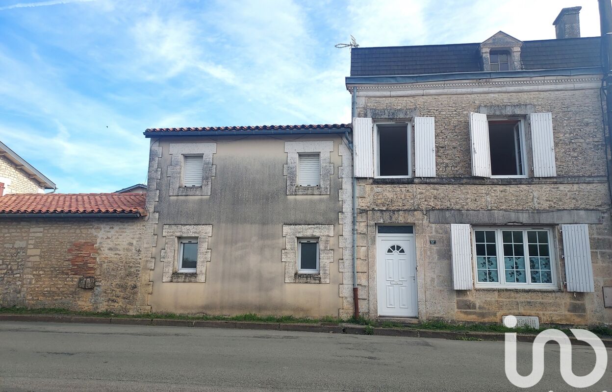 maison 5 pièces 144 m2 à vendre à Aunac-sur-Charente (16460)