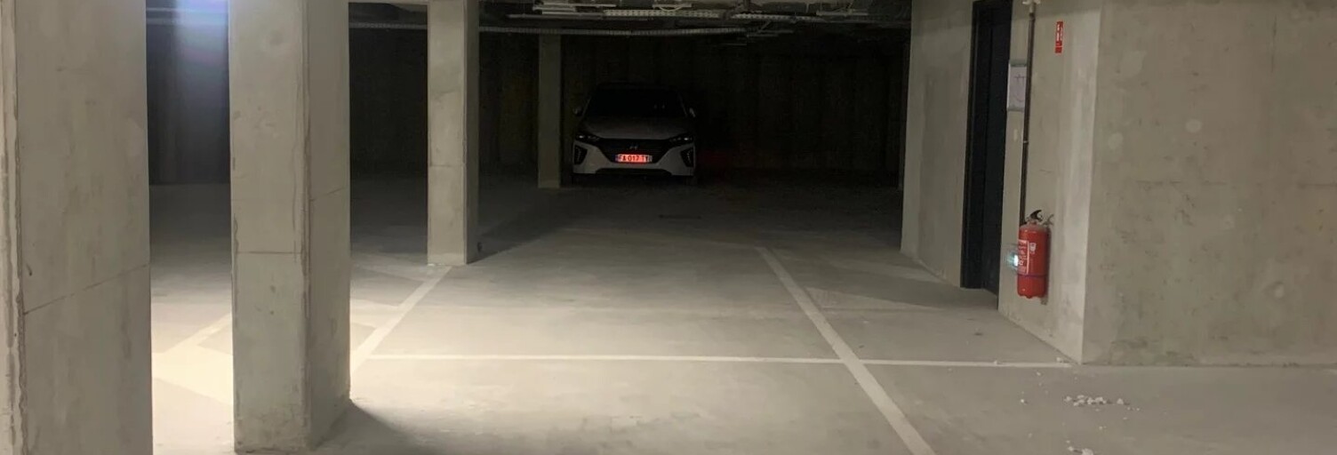 Garage   m² à louer à Toulouse (31000)