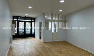 Commerce 2 Pièces 90 m² à louer à Valréas (84600)