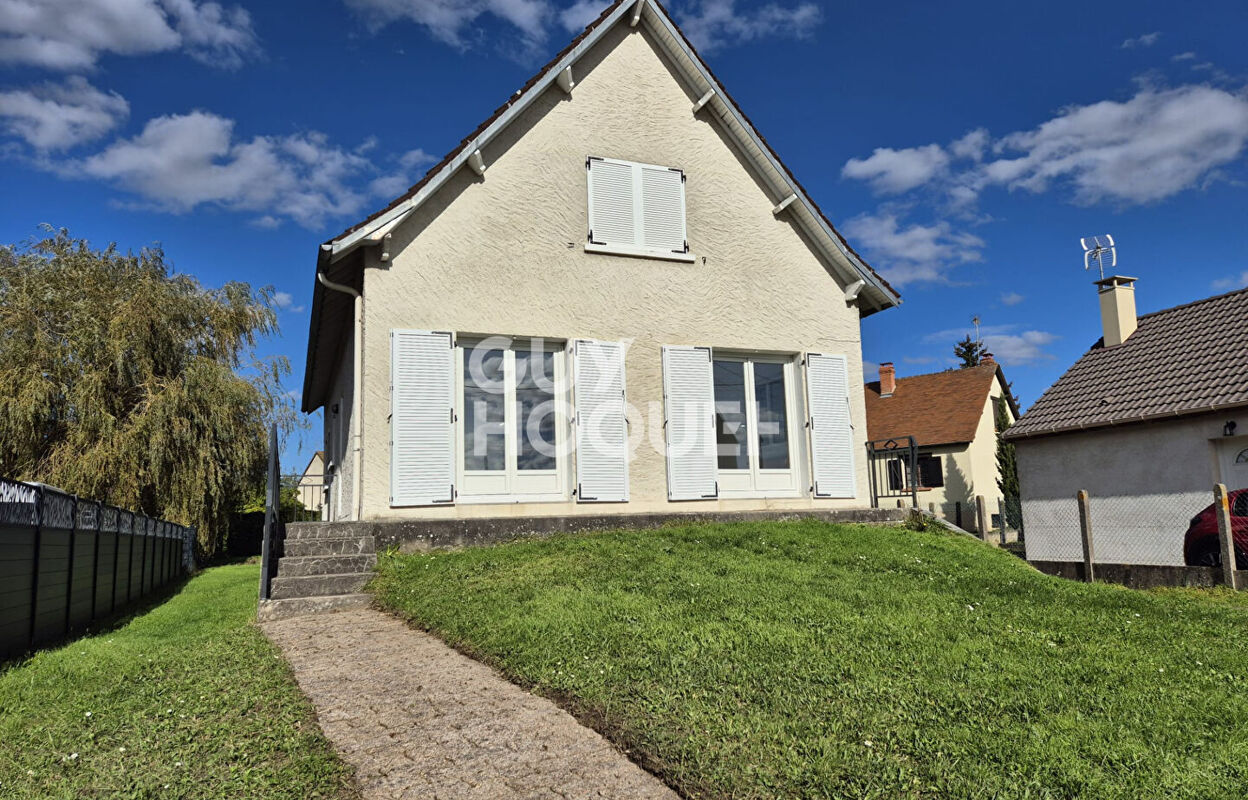 maison 6 pièces 118 m2 à vendre à Saint-Jean-de-la-Ruelle (45140)