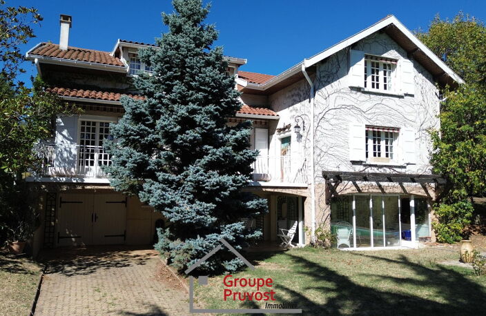 Maison bourgeoise 200 m² — photo 3