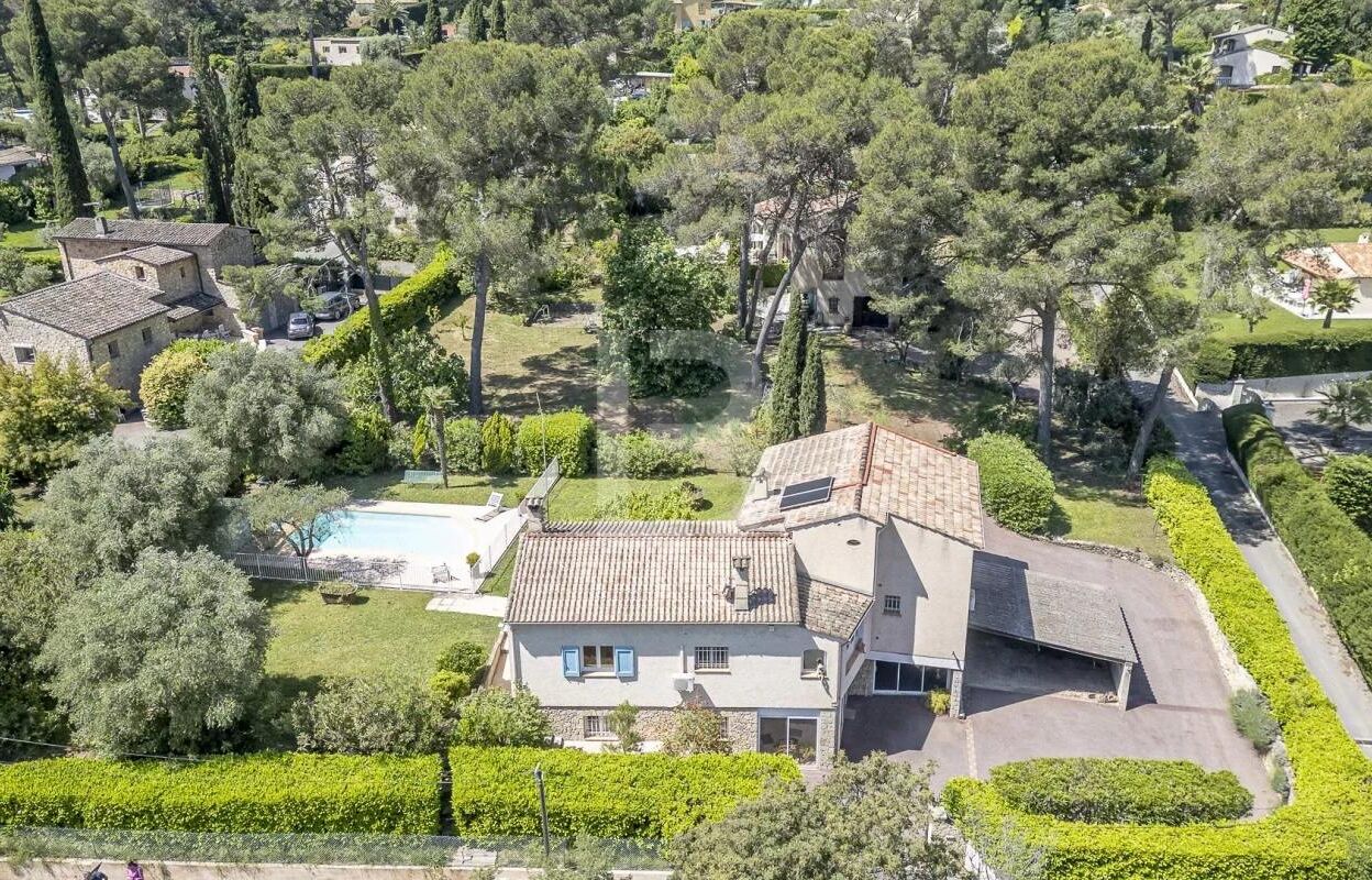 maison 9 pièces 238 m2 à vendre à Mougins (06250)