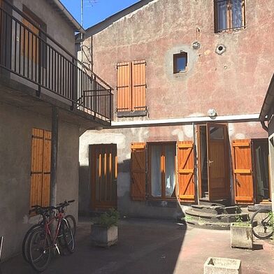 Appartement 1 pièces 360 €