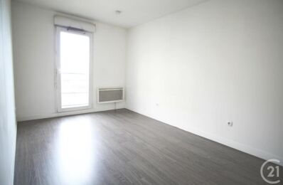 location appartement 900 € CC /mois à proximité de Mandres-les-Roses (94520)