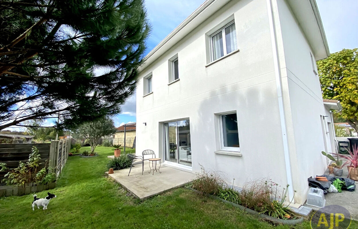 maison 4 pièces 105 m2 à vendre à Listrac-Médoc (33480)