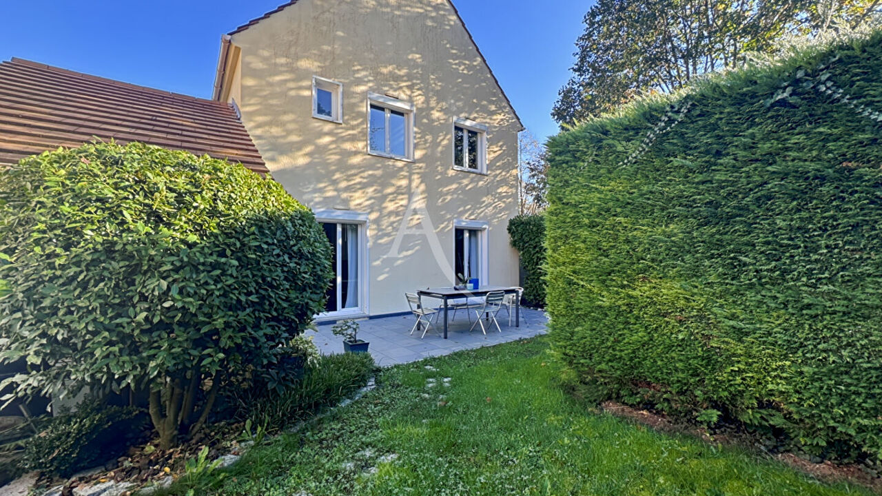 maison 6 pièces 105 m2 à vendre à Jouy-le-Moutier (95280)