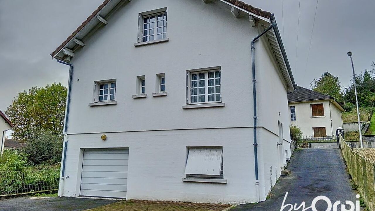 maison 4 pièces 133 m2 à vendre à Saint-Éloy-les-Mines (63700)