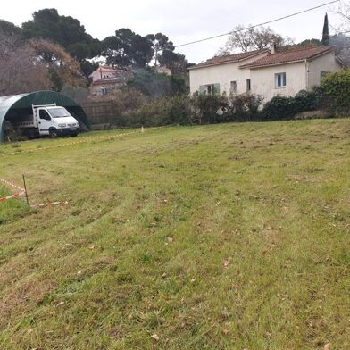 Terrain  370000 €