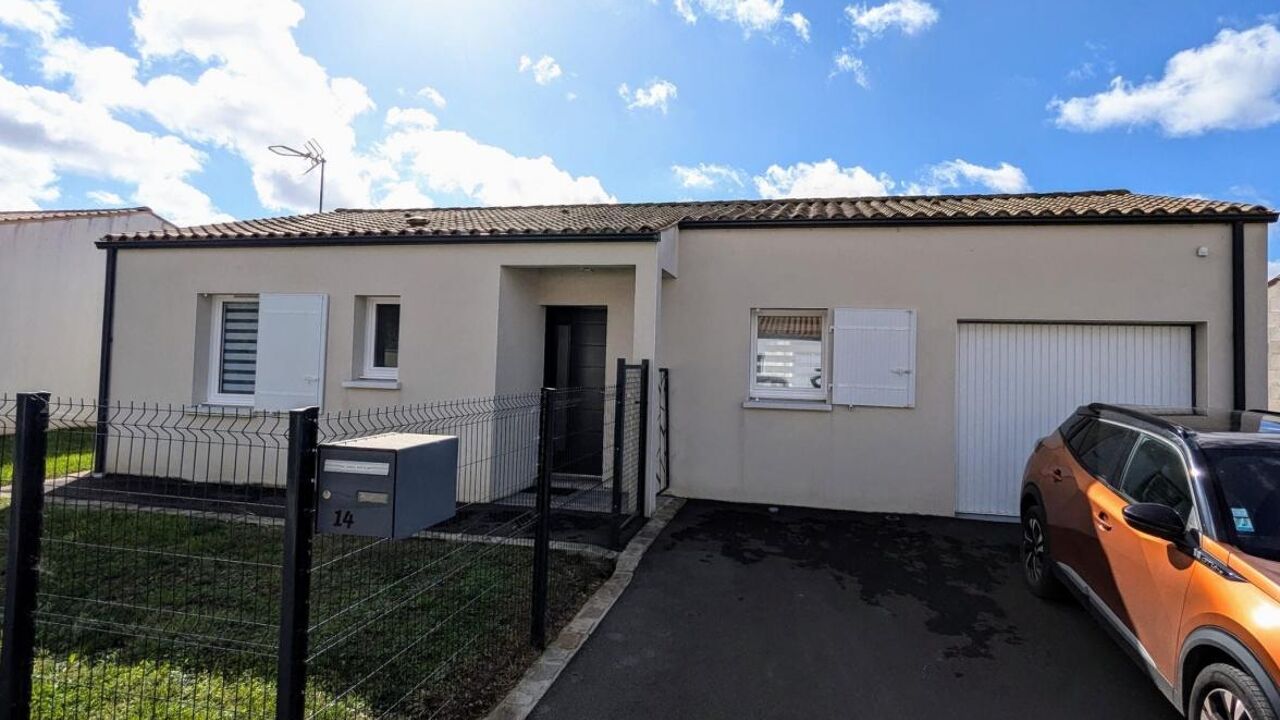 maison 3 pièces 69 m2 à vendre à Saint-Hippolyte (17430)