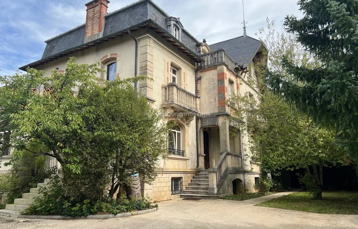 maison 10 pièces 323 m2 à vendre à Liffol-le-Grand (88350)