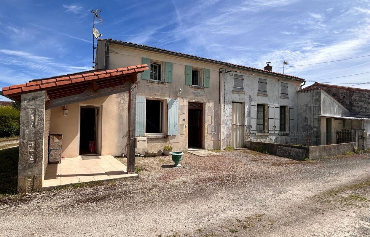 maison 4 pièces 122 m2 à vendre à La Brousse (17160)