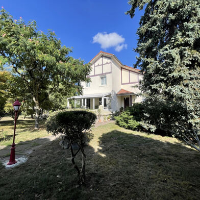 Maison 7 pièces 262200 €