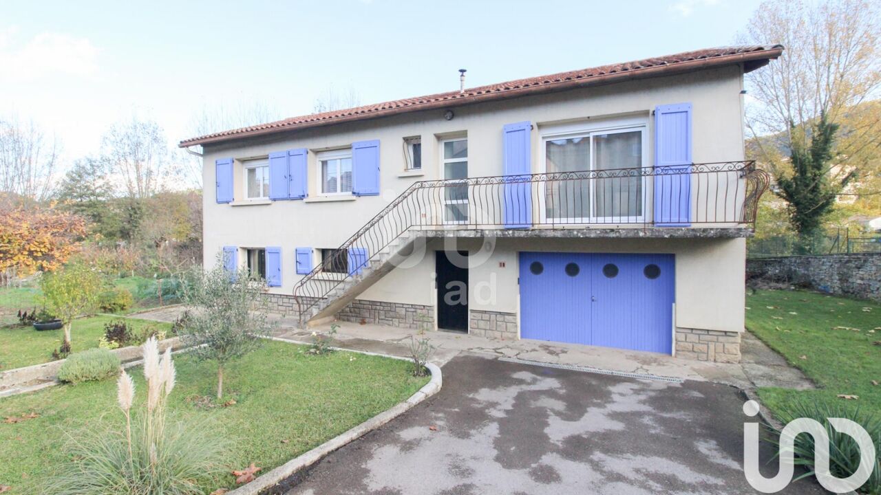 maison 9 pièces 170 m2 à vendre à Saint-Georges-de-Luzençon (12100)