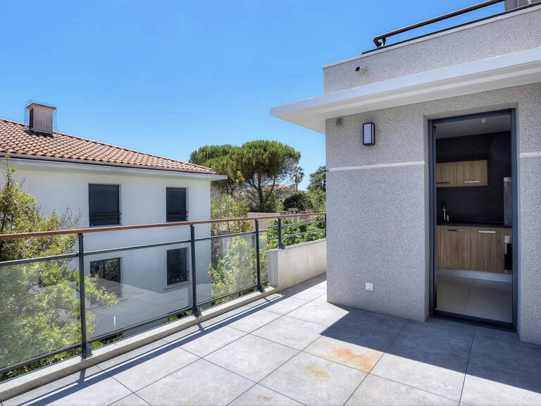CANNES CENTRAL PENTHOUSE T3 DE 70M2  TERRASSE SUD 43M2 GARAG — photo 1