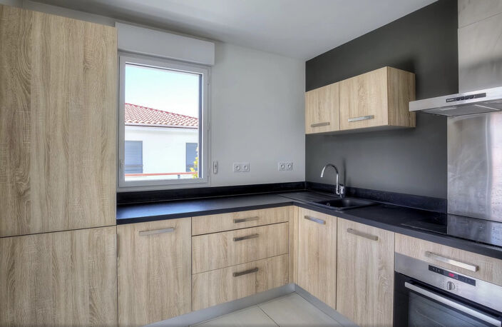 CANNES CENTRAL PENTHOUSE T3 DE 70M2  TERRASSE SUD 43M2 GARAG — photo 4