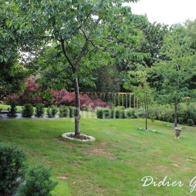 Maison 10 pièces 376000 €