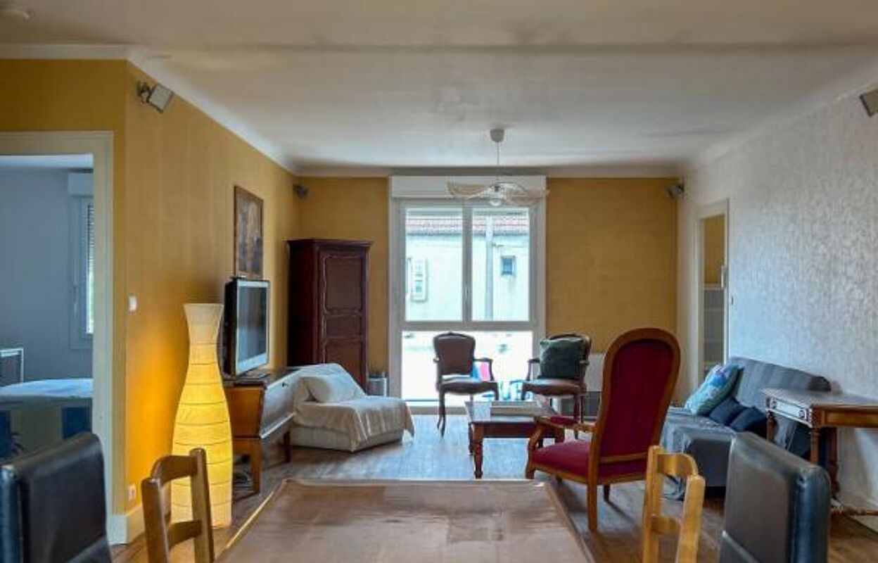 appartement 4 pièces 100 m2 à louer à Saint-Gérand-le-Puy (03150)