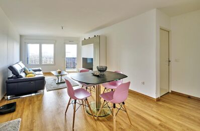 location appartement 2 000 € CC /mois à proximité de Garches (92380)