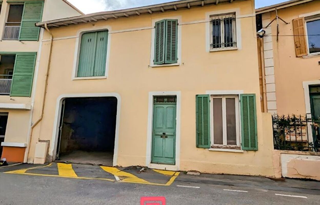 maison 5 pièces 260 m2 à vendre à Fréjus (83600)