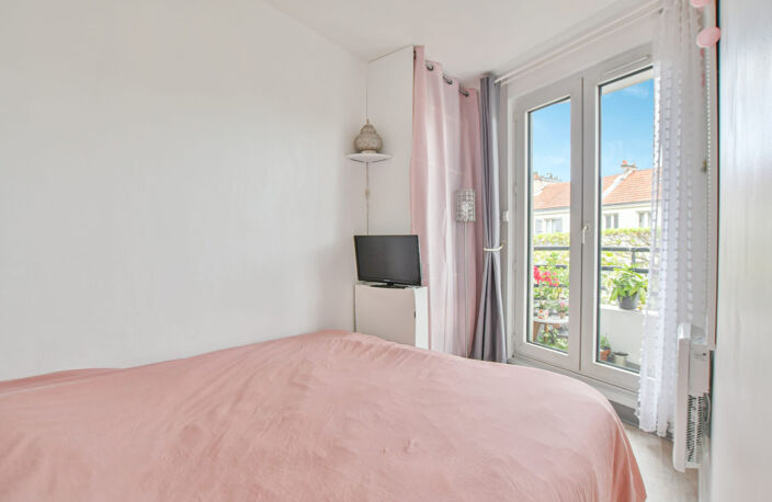 EXCLUSIVITE COBIMMO Appartement 2 pièces très lumineux refai — photo 2
