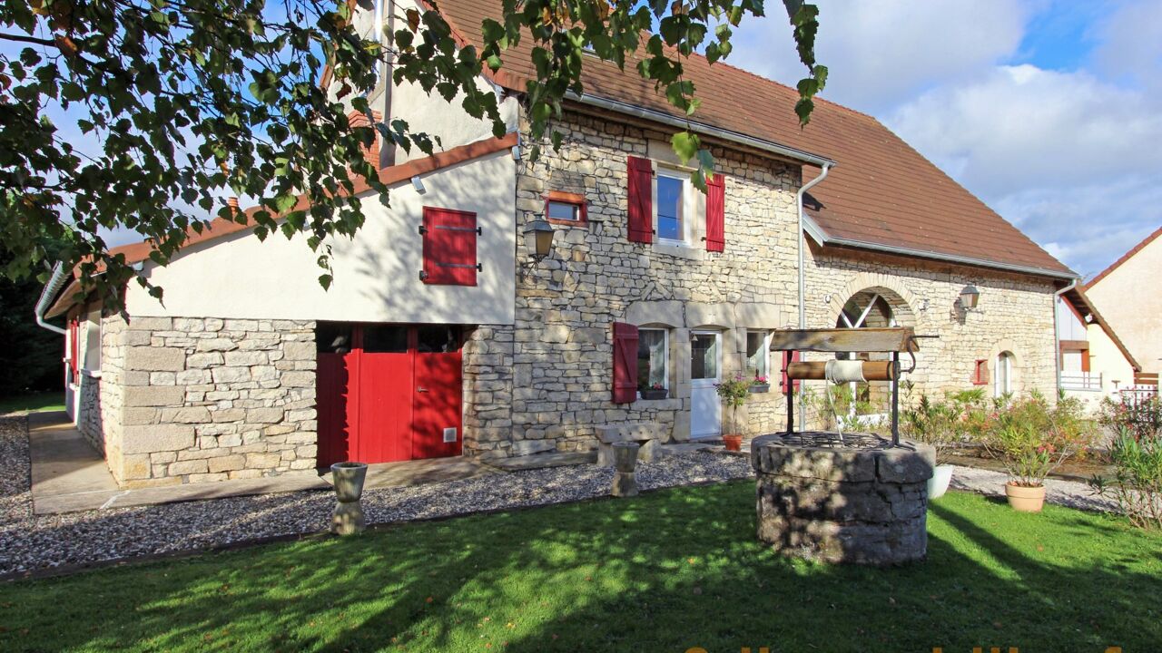 maison 6 pièces 206 m2 à vendre à Bletterans (39140)