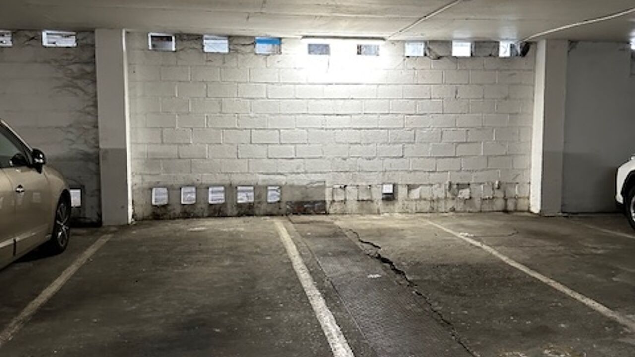 garage  pièces 12 m2 à vendre à Choisy-le-Roi (94600)