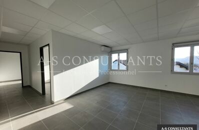 location bureau 1 568 € CC /mois à proximité de Saint-Clair-du-Rhône (38370)