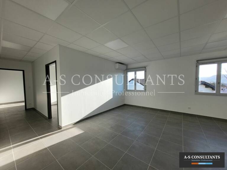 BUREAUX A LOUER — photo 1