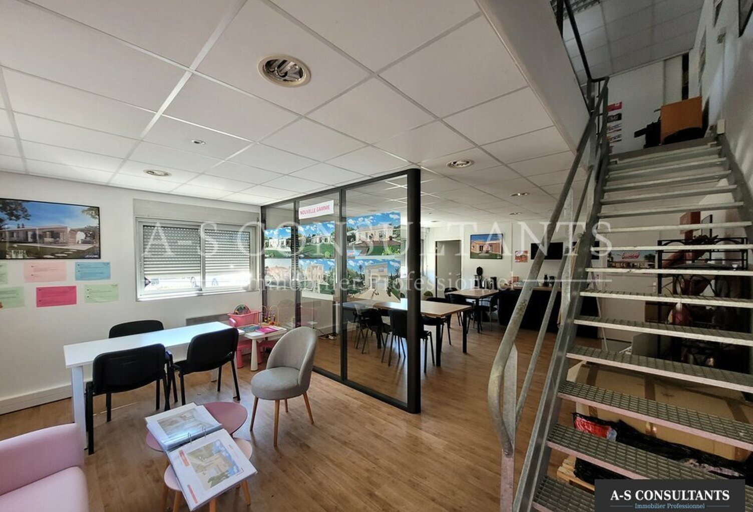 BUREAUX à louer — photo 1