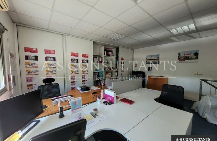BUREAUX à louer — photo 3