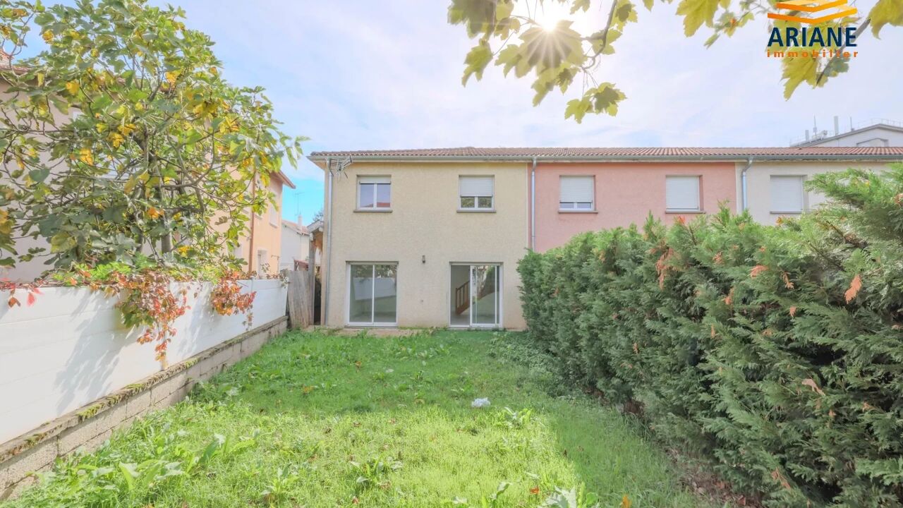 maison 5 pièces 95 m2 à vendre à Vénissieux (69200)