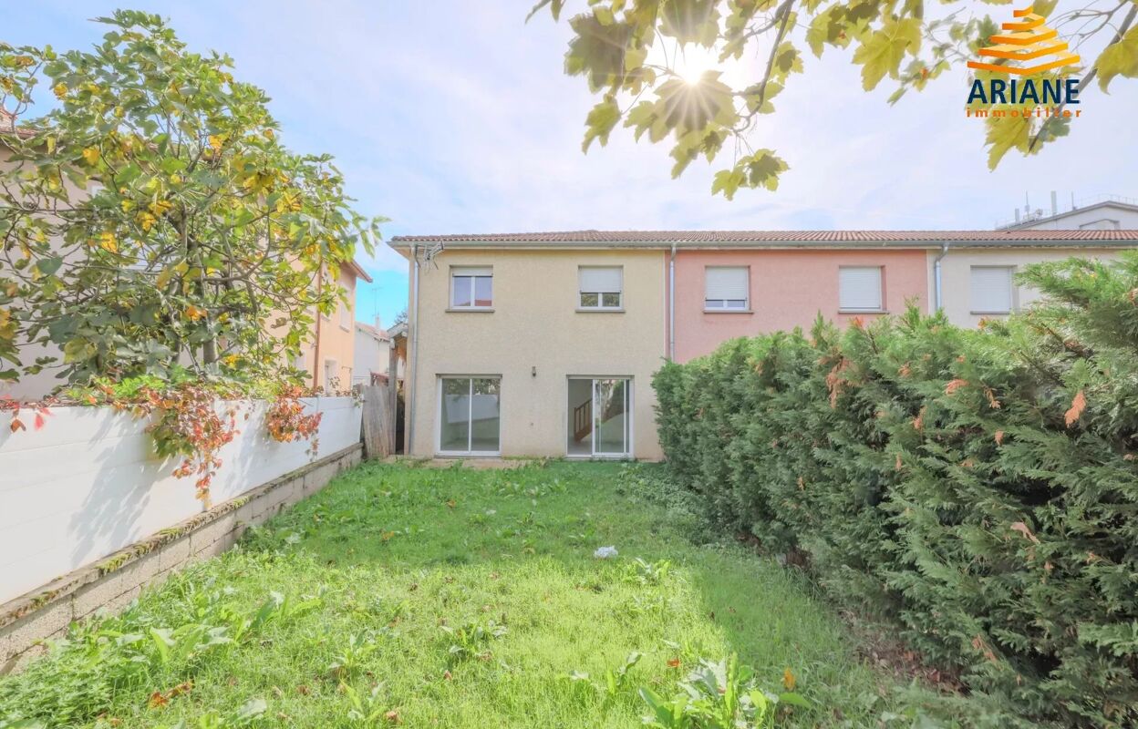 maison 5 pièces 95 m2 à vendre à Vénissieux (69200)