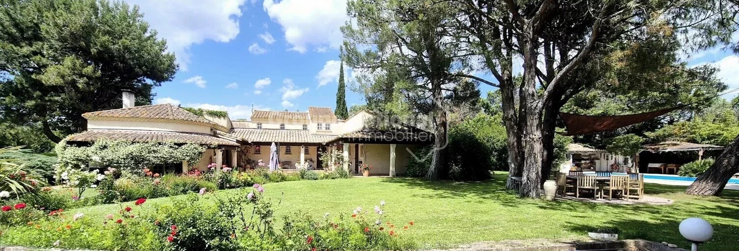 Maison 6 Pièces 245 m² à vendre à Mouriès (13890)