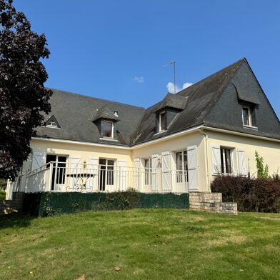 Maison 8 pièces 228 m²