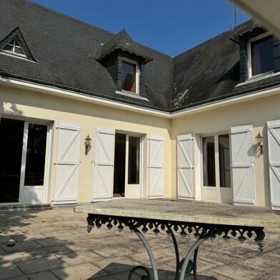 Maison 8 pièces 228 m²