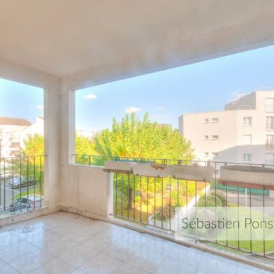 Appartement 4 pièces 160000 €