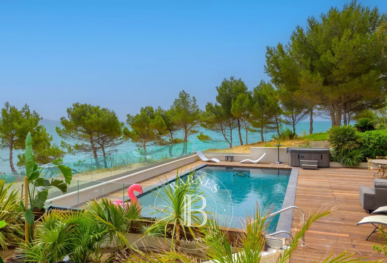 CARRY LE ROUET - PROPRIETE D'EXCEPTION A VENDRE -VUE PANORAMIQUE — photo 1
