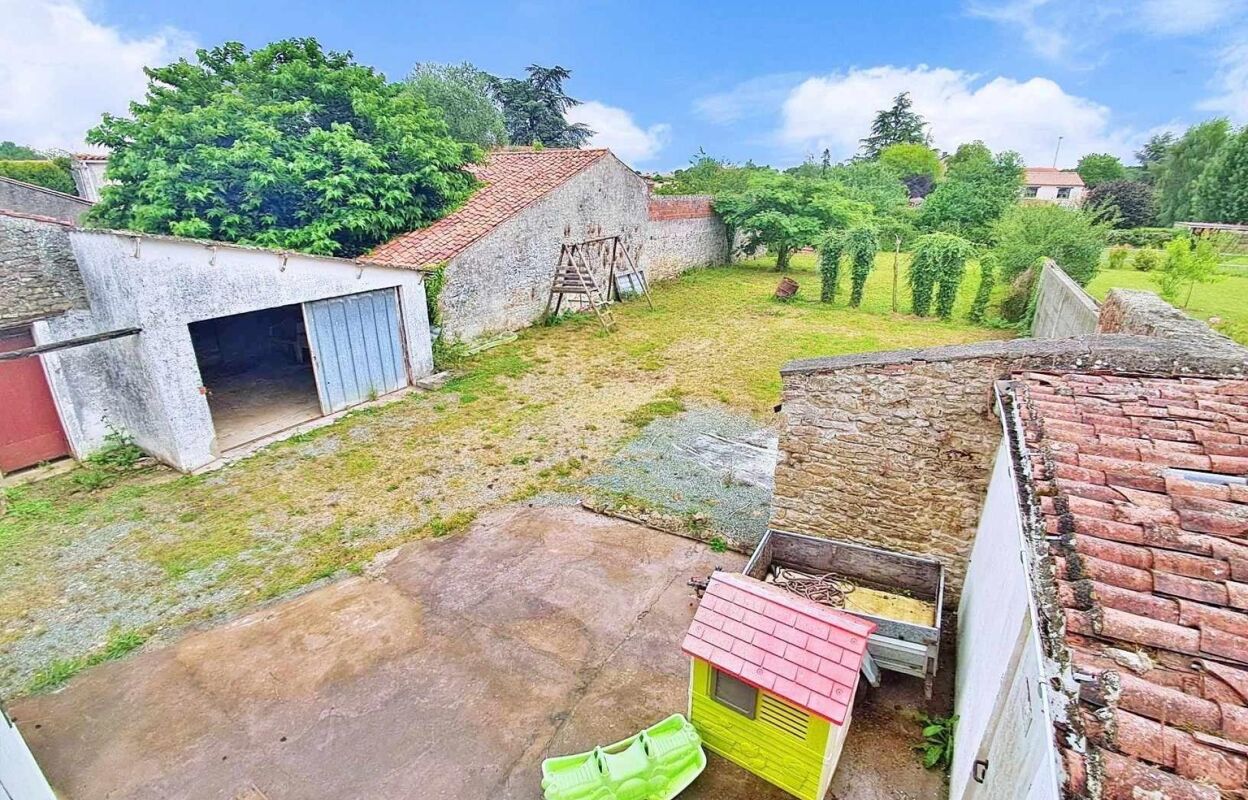 maison 5 pièces 115 m2 à vendre à La Caillère-Saint-Hilaire (85410)