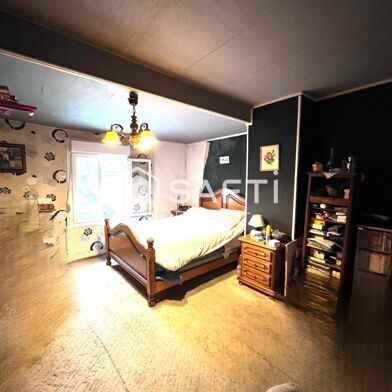 Maison 9 pièces 180000 €