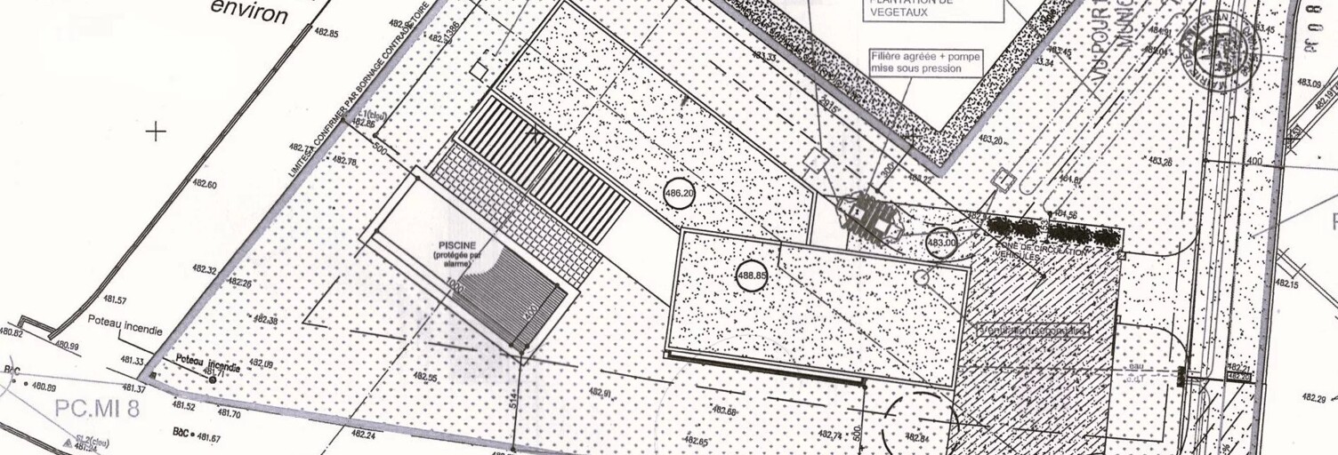 Terrain  1418 m² à vendre à Tanneron (83440)
