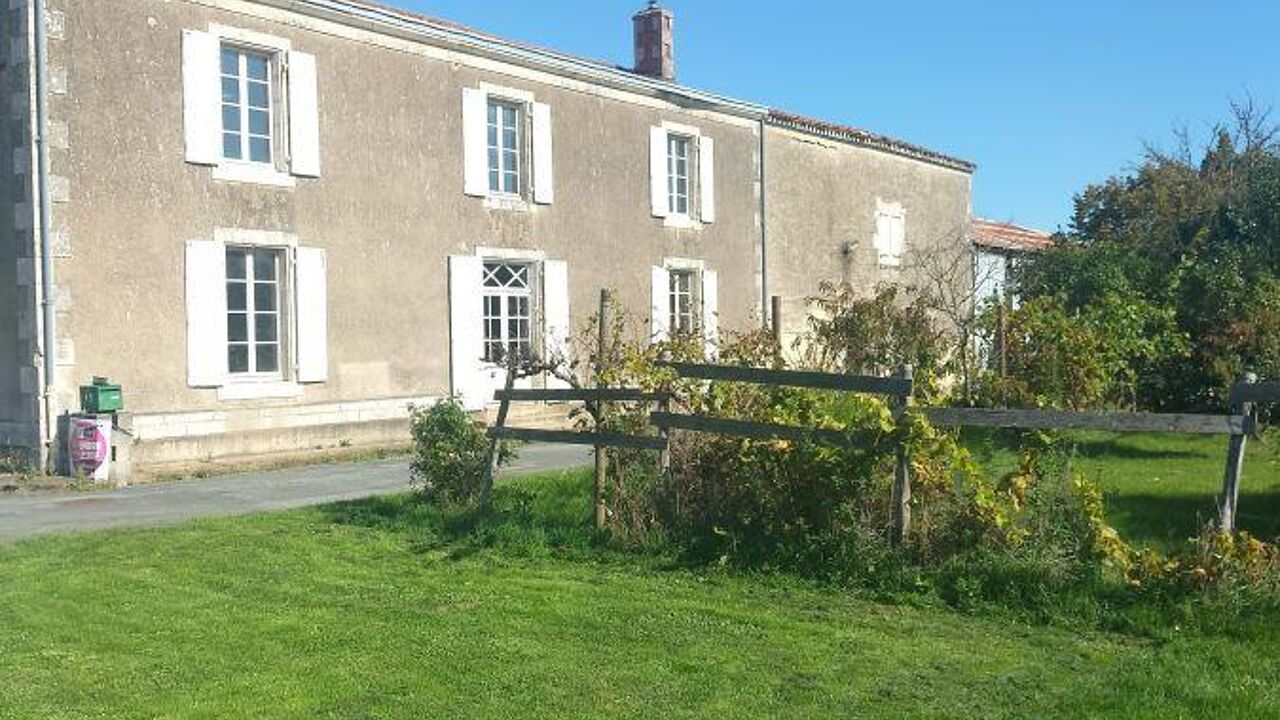 maison 6 pièces 185 m2 à vendre à Saint-Pierre-le-Vieux (85420)