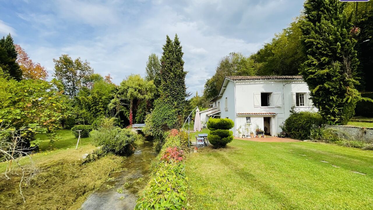 maison 8 pièces 178 m2 à vendre à Foix (09000)