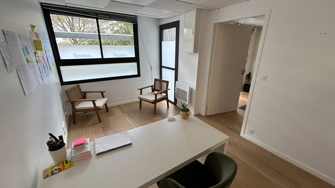 bureau  pièces 163 m2 à louer à Rennes (35000)