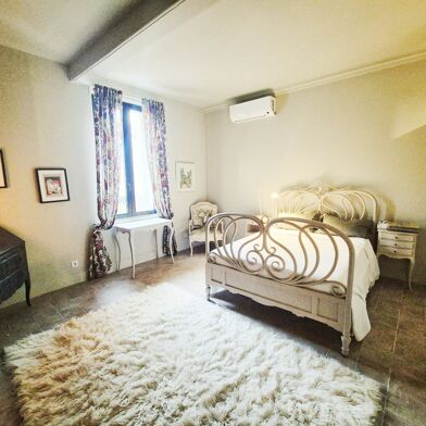 Maison 7 pièces 426000 €